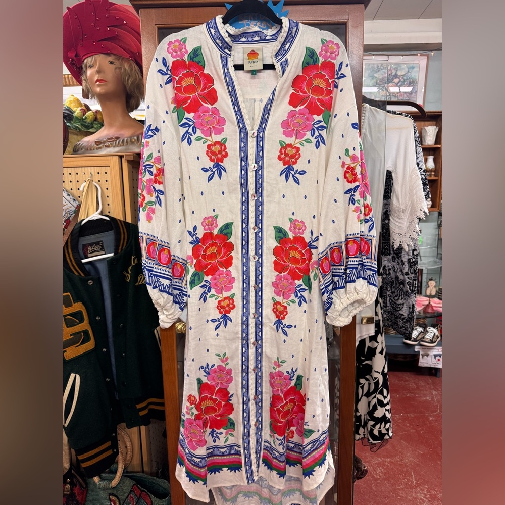 FARM Rio White Blouse with Blue Embroidery dress. New without tags.